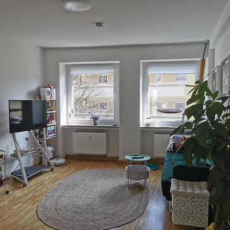 Apartment Center Schwabing Spacious Flat *